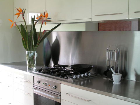 The Roozen Residence - Accommodation Cairns 8