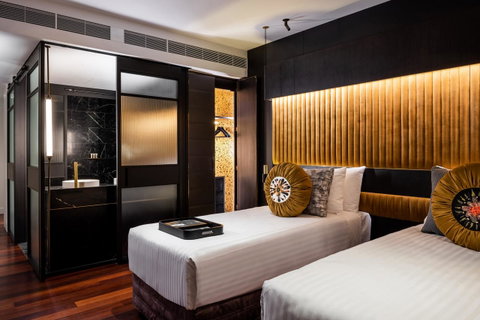 QT Perth - Accommodation Cairns 35