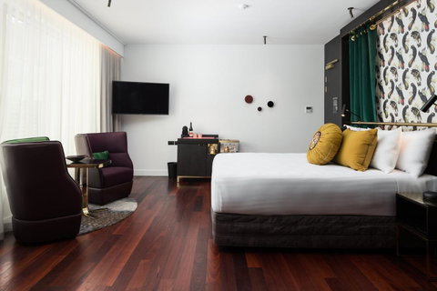QT Perth - Accommodation Cairns 28