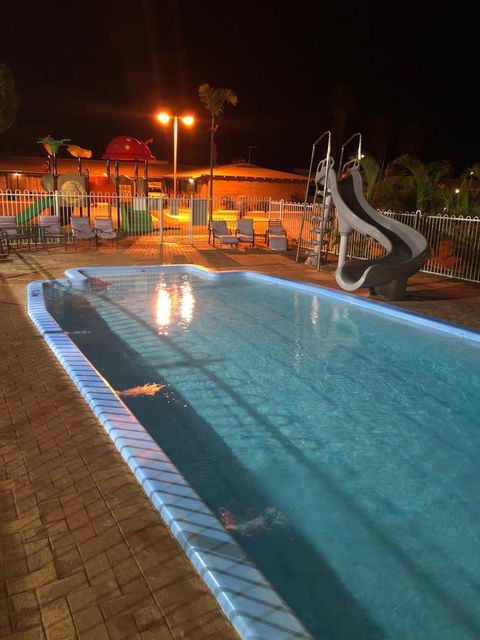 Carnarvon Motel - Accommodation Cairns 11