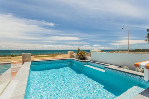 Cottesloe Beach House I - Accommodation Cairns 2