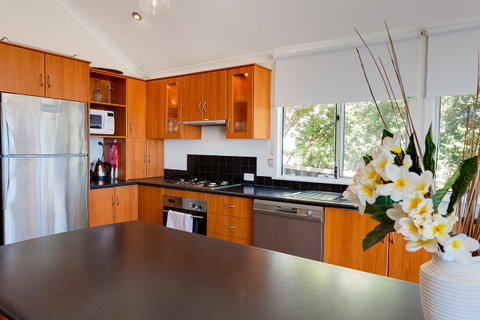 Cottesloe Beach House I - Accommodation Cairns 15