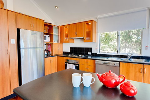 Cottesloe Beach House I - Accommodation Cairns 6