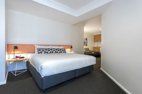 Oaks Perth Hotel - Accommodation Cairns 2
