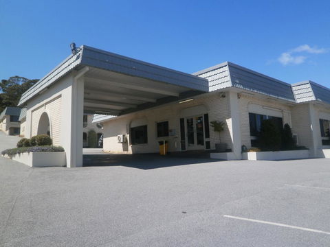 Dog Rock Motel - Accommodation Cairns 23