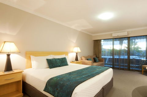 Dog Rock Motel - Accommodation Cairns 2