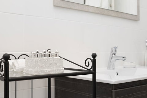 Blue Door Apartments - Accommodation Cairns 4