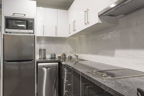 Blue Door Apartments - Accommodation Cairns 10