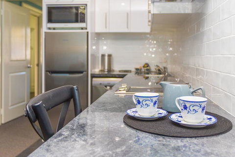 Blue Door Apartments - Accommodation Cairns 16