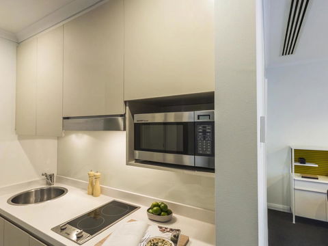 Citadines St Georges Terrace - Accommodation Cairns 6