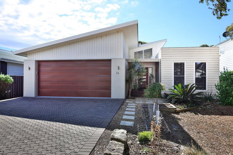 Calming Waters - Pet Friendly - Community Pool - Accommodation Cairns 35