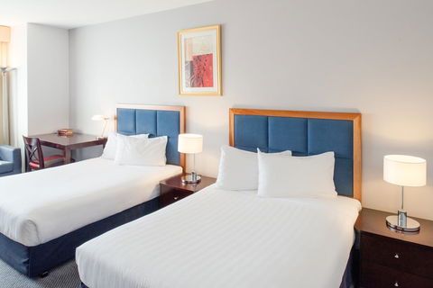 Seasons Of Perth - Accommodation Cairns 1