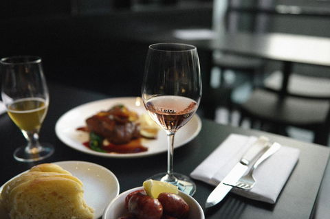 Alex Hotel - Accommodation Cairns 8