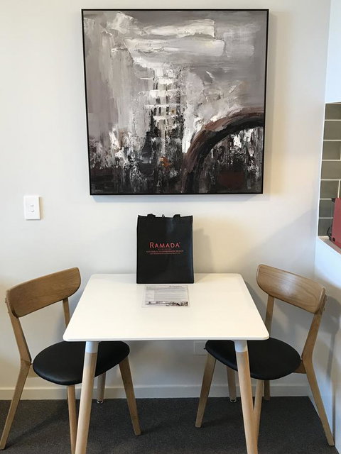 Ramada By Wyndham VetroBlu Scarborough Beach - Accommodation Cairns 1