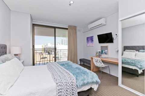 Central City Exclusive Apartments - Accommodation Cairns 11