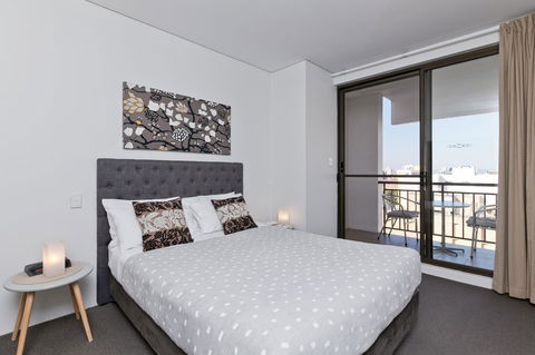 Central City Exclusive Apartments - Accommodation Cairns 2