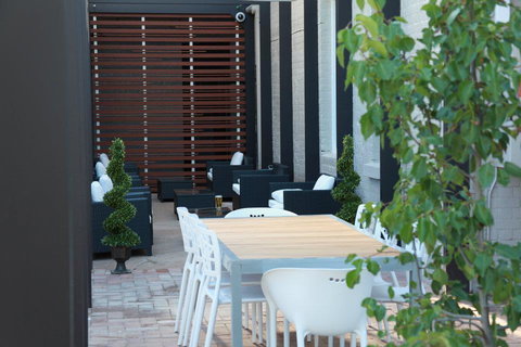 Crossroads Hotel - Accommodation Cairns 28