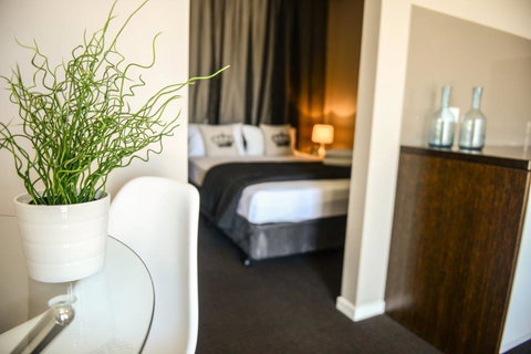 Crossroads Hotel - Accommodation Cairns 21
