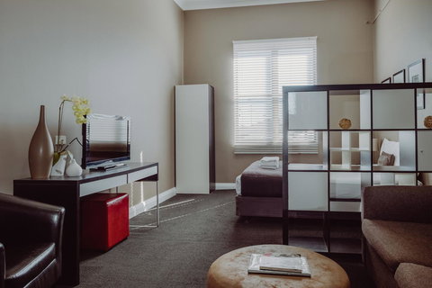 Crossroads Hotel - Accommodation Cairns 14