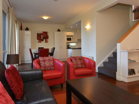 Villa Executive 2br Cypress DS Located Within Cypress Lakes Resort - Accommodation Cairns 1