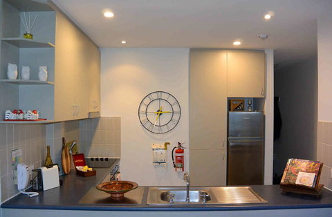 Lantern 1 Bedroom Balcony With Panoramic View - Accommodation Cairns 3