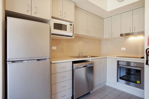 Lantern 1 Bedroom Balcony With Panoramic View - Accommodation Cairns 29