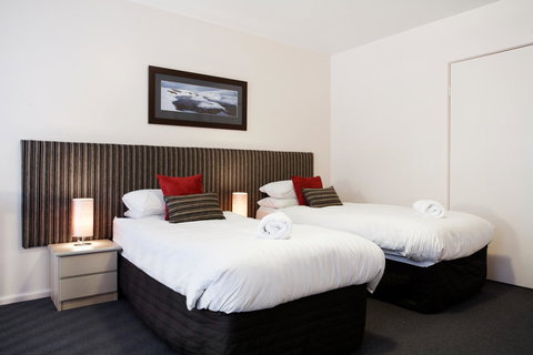 Lantern 1 Bedroom Balcony With Panoramic View - Accommodation Cairns 16