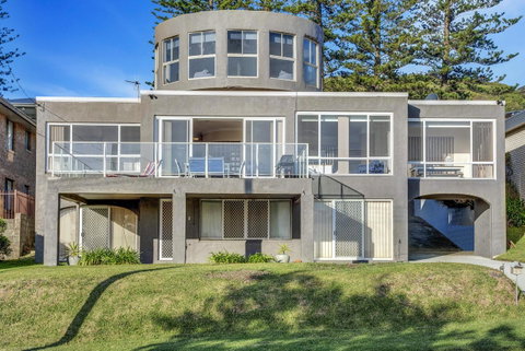 The Rotunda, Gerroa - Accommodation Cairns 28