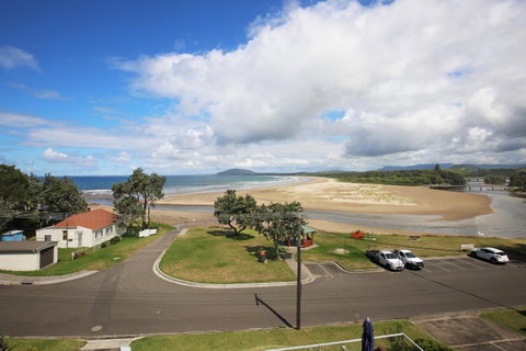 The Rotunda, Gerroa - Accommodation Cairns 33