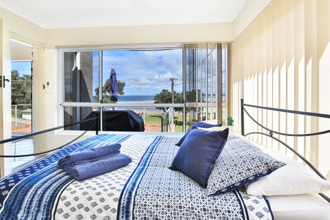 The Rotunda, Gerroa - Accommodation Cairns 17