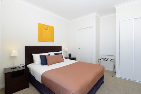 Macquarie Waters Boutique Apartment Hotel - Accommodation Cairns 12