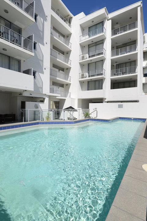 Macquarie Waters Boutique Apartment Hotel - Accommodation Cairns 5