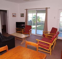 Fleur Cottage 7 Willow Street - Accommodation Cairns