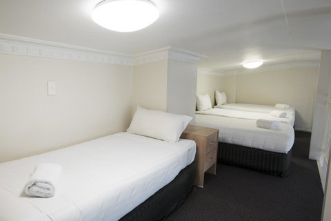 Banjo Paterson Inn - Accommodation Cairns 27