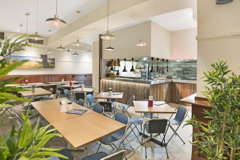 Banjo Paterson Inn - Accommodation Cairns 4