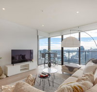 High Rise apt in Heart of Sydney wt Harbour View - Accommodation Cairns