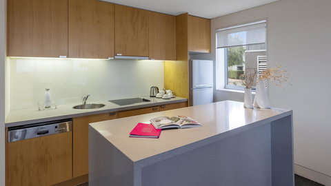 Oaks Cypress Lakes Resort - Accommodation Cairns 3