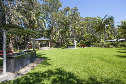 Flynns Beach Resort - Accommodation Cairns 9