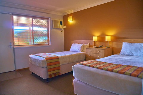 Hunter Oasis - Accommodation Cairns 15