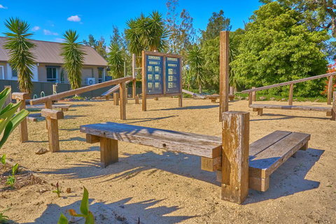 Hunter Oasis - Accommodation Cairns 32