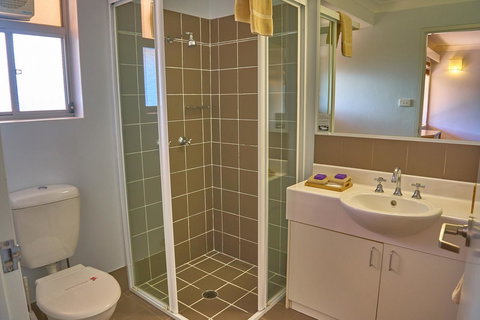 Hunter Oasis - Accommodation Cairns 16