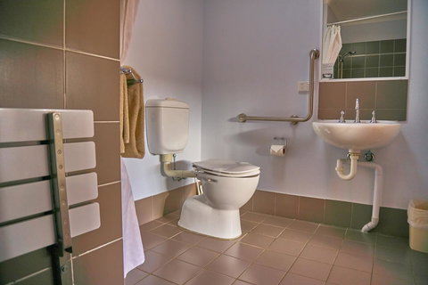 Hunter Oasis - Accommodation Cairns 30