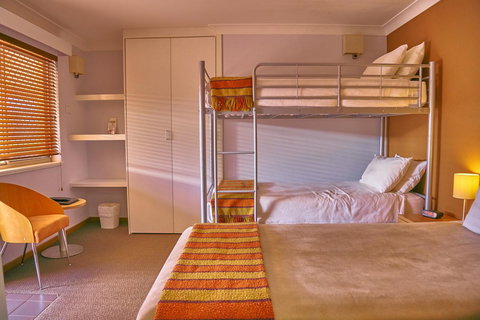 Hunter Oasis - Accommodation Cairns 29