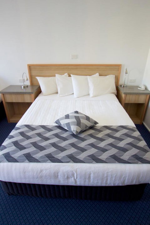 Albury Paddlesteamer Motel - Accommodation Cairns 17
