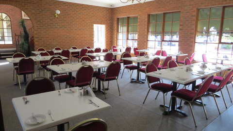 Albury Paddlesteamer Motel - Accommodation Cairns 12