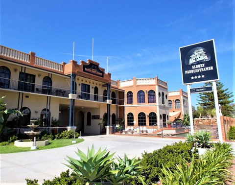 Albury Paddlesteamer Motel - Accommodation Cairns 2