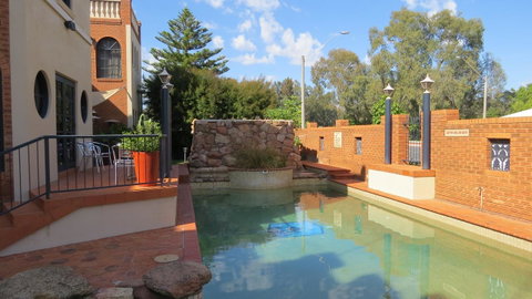 Albury Paddlesteamer Motel - Accommodation Cairns 9