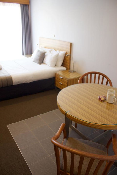 Albury Paddlesteamer Motel - Accommodation Cairns 38