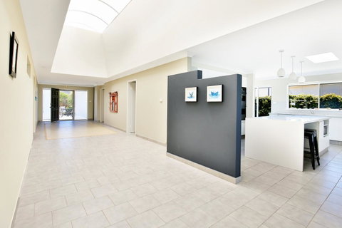 Neptune I Absolute Beachfront I Stunning Views - Accommodation Cairns 24