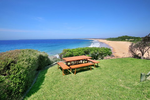 Neptune I Absolute Beachfront I Stunning Views - Accommodation Cairns 32